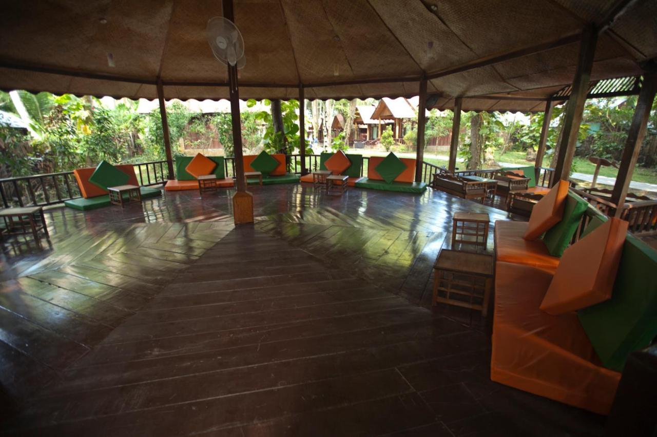 Symphony Palms Beach Resort And Spa Govind Nagar Ngoại thất bức ảnh